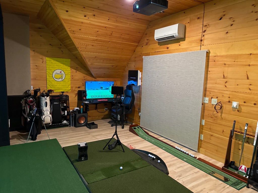 Click image for larger version

Name:	simroom2.jpg
Views:	655
Size:	207.2 KB
ID:	397215